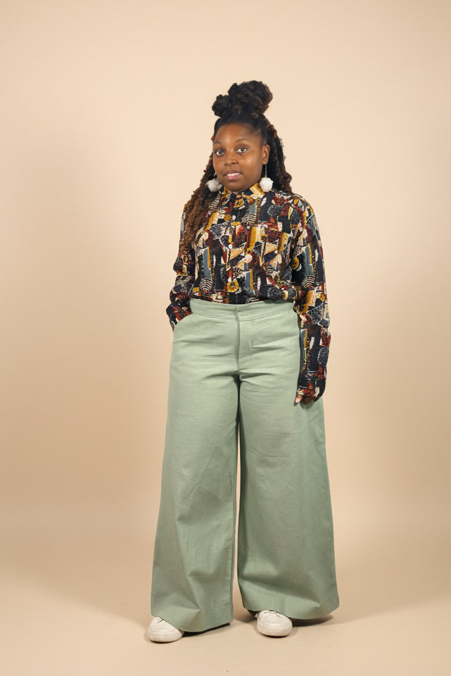 BH Canvas Wide Leg Trouser in Seafoam Green showing the tailored fit through the waist, hip, and seat.